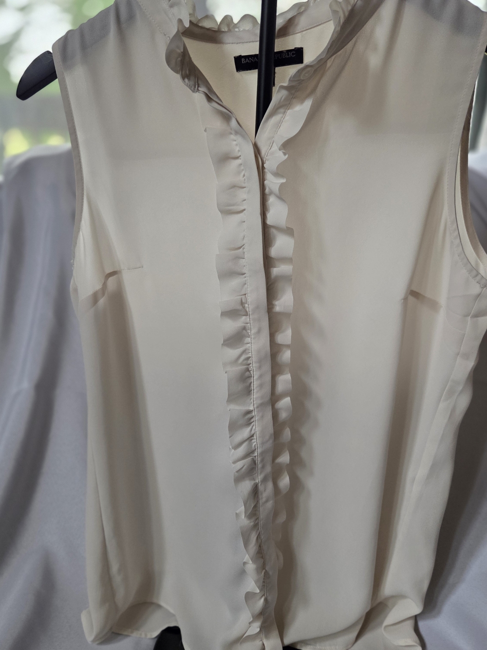 Banana Republic Cream Ruffle-Front Sleeveless Camisole